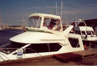 Bayliner Carisma